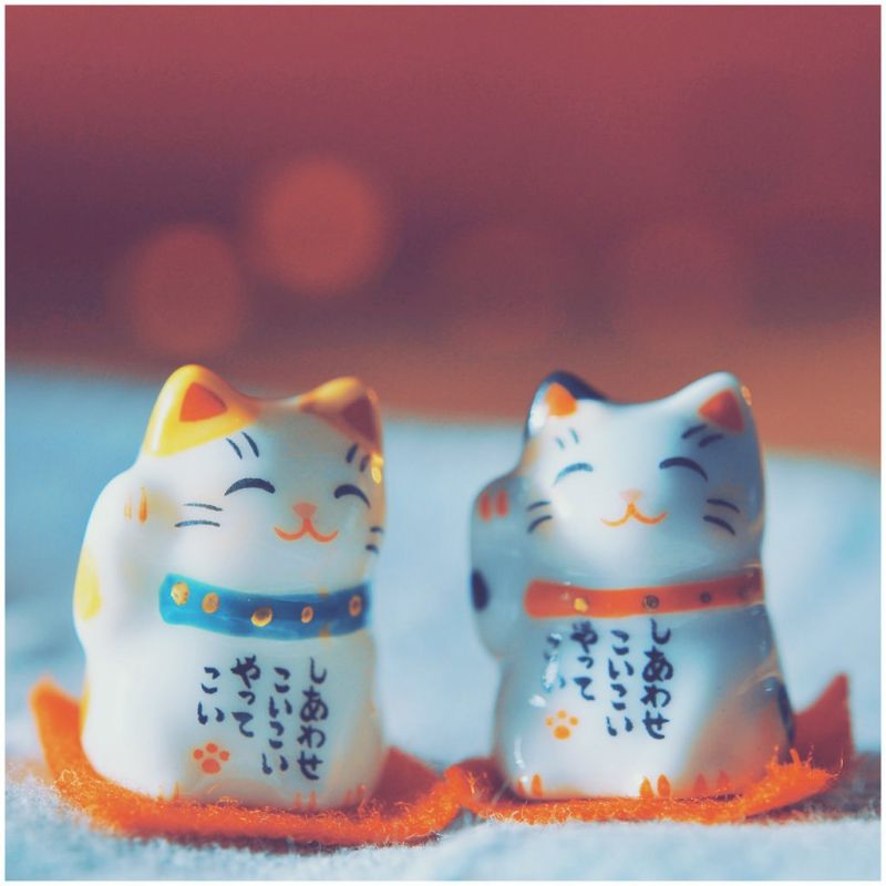 Игрушки японские счастливые кошки